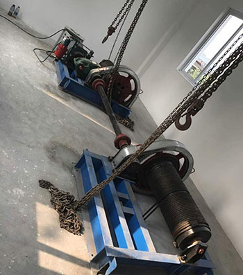 卷揚式啟閉機16 卷揚式啟閉機16